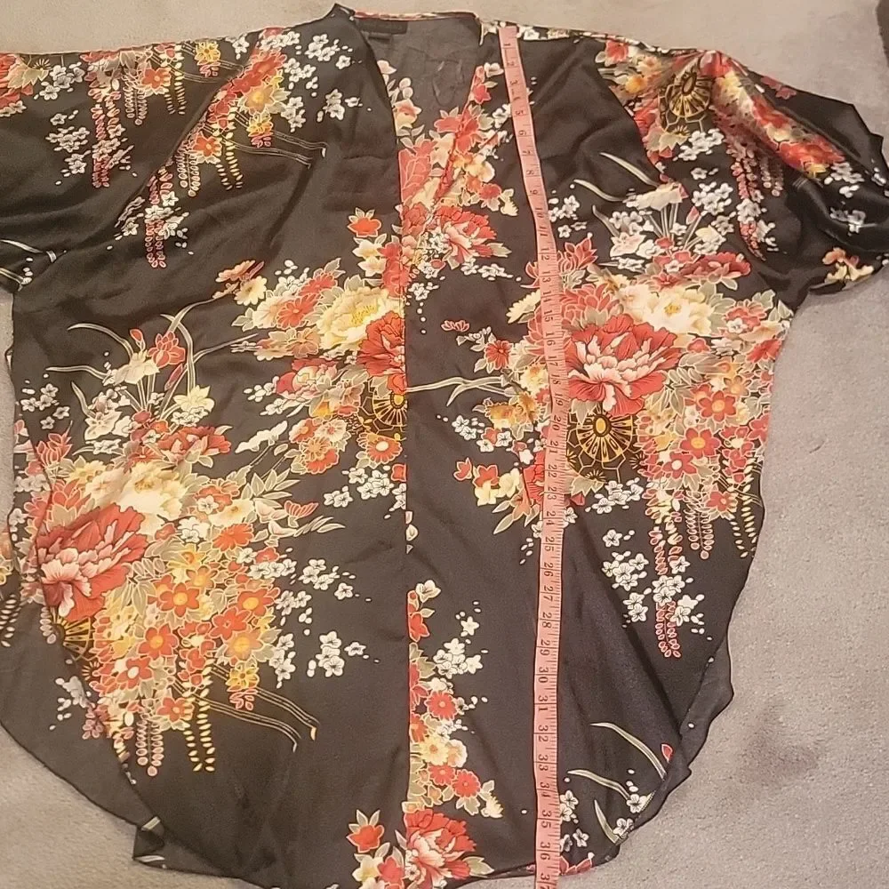 Steve Madden Black and Multicolor Kimono one Size